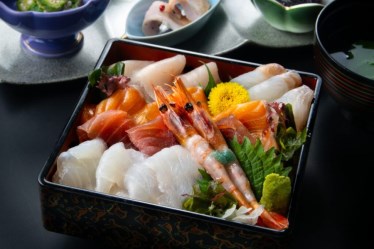 湖畔のレストランあしみ（今津サンブリッジホテル内）