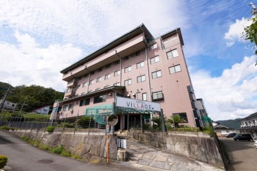 HOTEL　VILLAGE