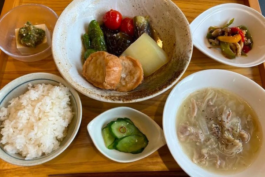 ワンディシェフの大食堂