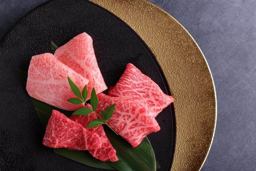 牛牛 西麻布 総本店