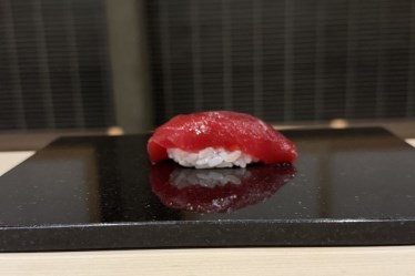 鮨あずま