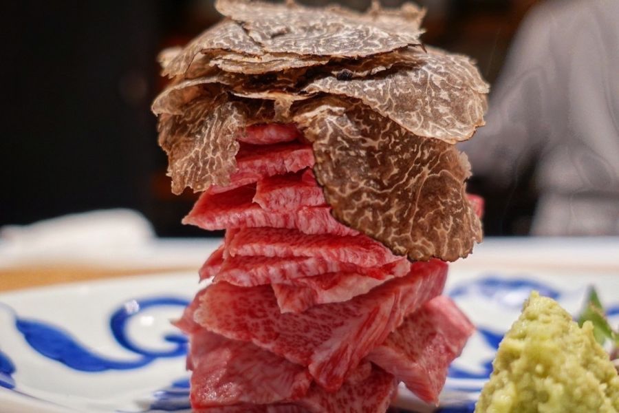 肉割烹 岡田前