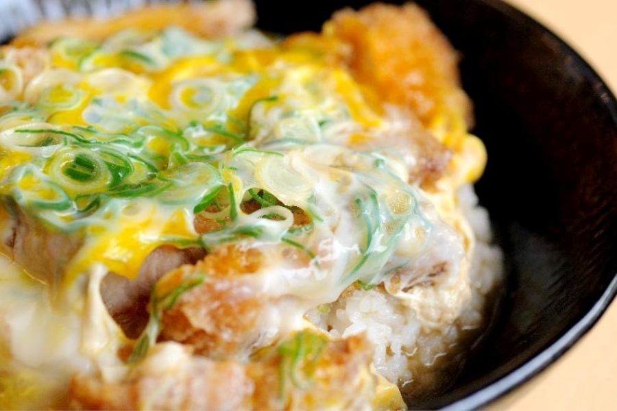 神戸カツ丼 一どん