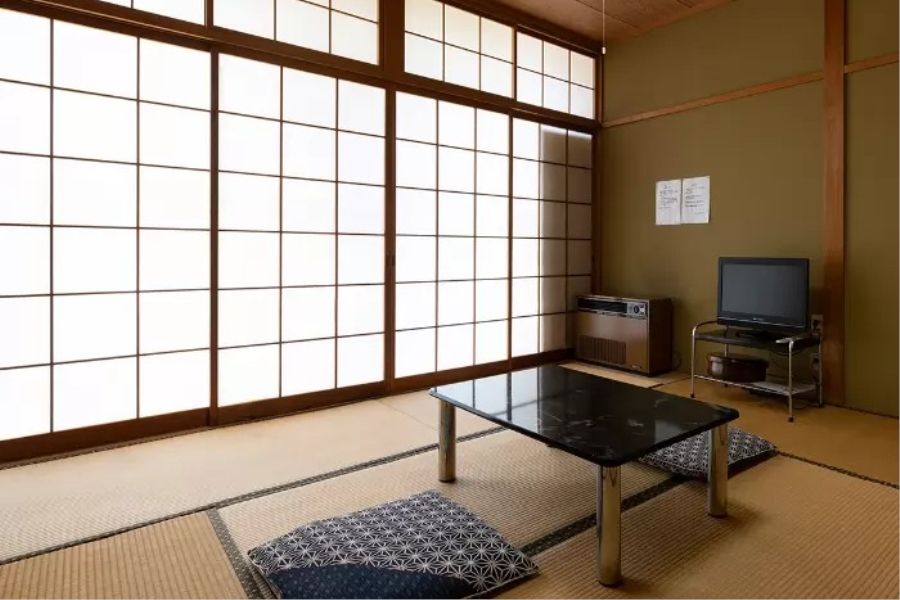 レストホテルほづみ