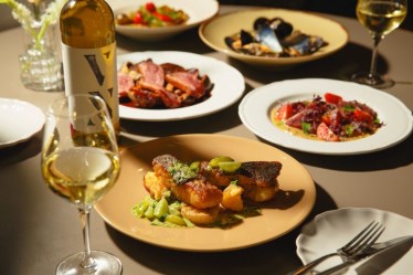 RACINES (麻布台ヒルズ)