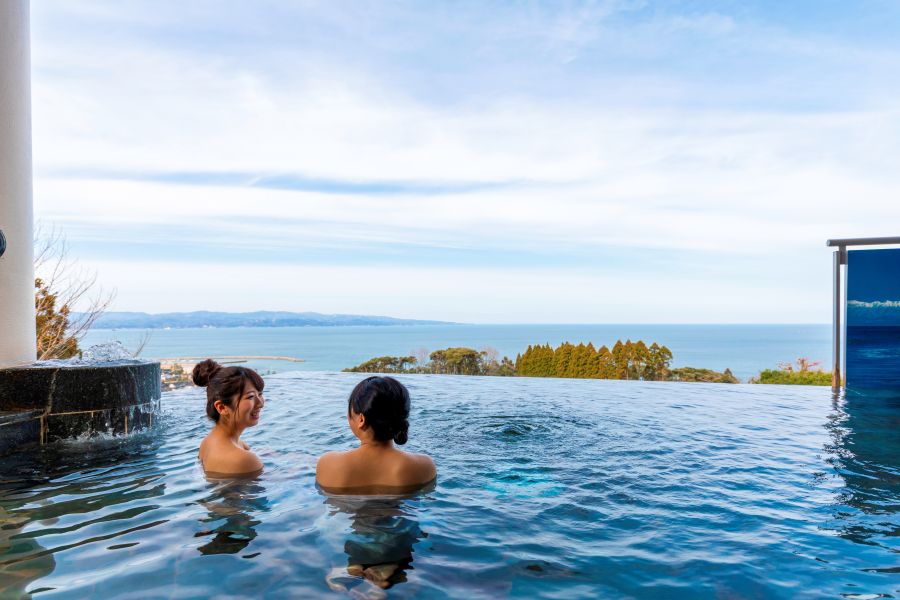 雨晴温泉 磯はなび