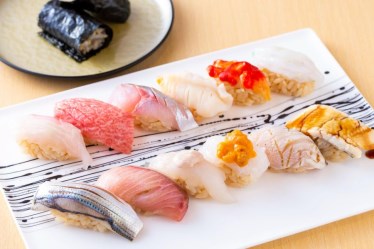 鮨 歴々 近江町店