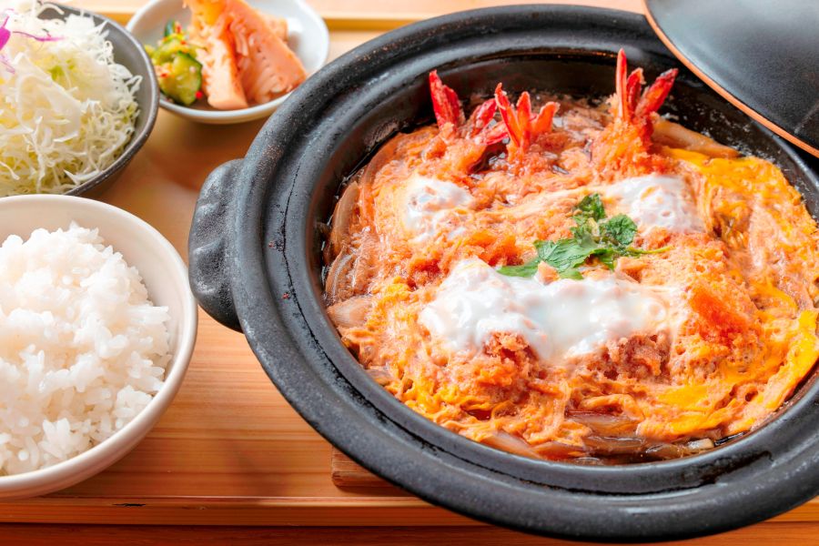 とんかつ玉藤　里塚店