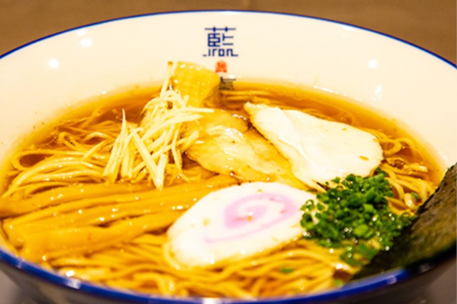 阿波尾鶏中華そば 藍庵