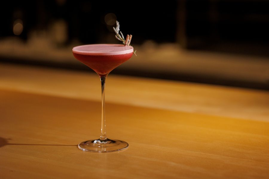 ルーフトップバー「キタノアームスラウンジ」（ザ・キタノホテル東京内）