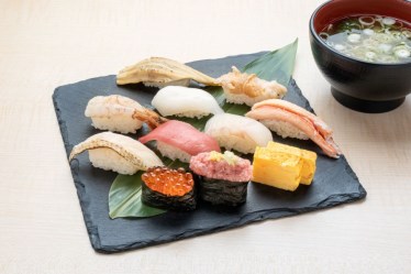 金沢回転寿司 輝らり