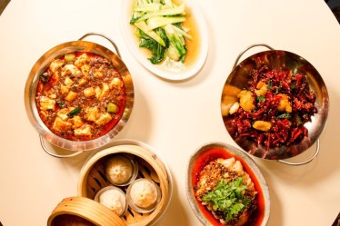 夜市的 点心酒場 好 御幸町店