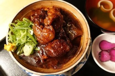 餃子とどて煮 うさぎ屋