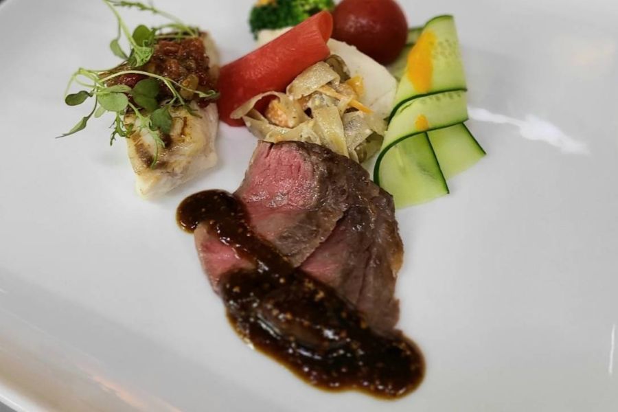 トラットリア　イル・クォーレ