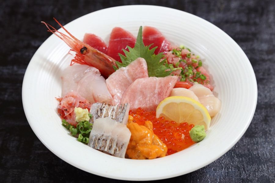 とろろ・海鮮料理 さんすい 2号店