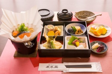 伏水蔵レストラン