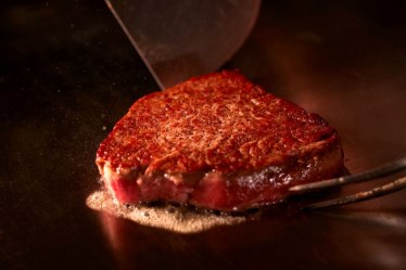 鉄板　天祐（ベルスター東京内）