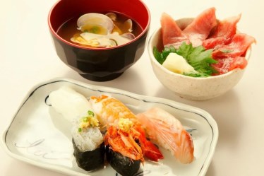 回転寿司 のぶちゃん 本店