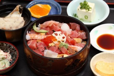 どんぶりや ベイドリーム店