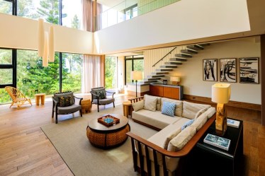 UMITO OKINAWA ONNASON