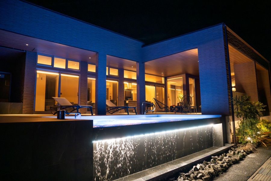 EZRA VILLA～SHIRAHA～