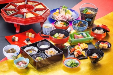 琉球料理と琉球舞踊　四つ竹