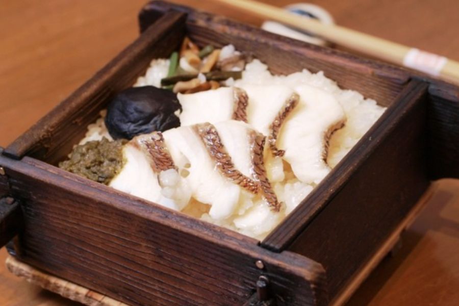 くずし割烹とせいろ飯の店 杏