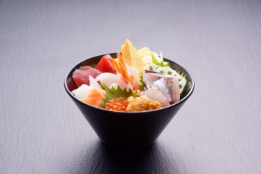 沼津魚がし鮨　流れ鮨　富士青島店