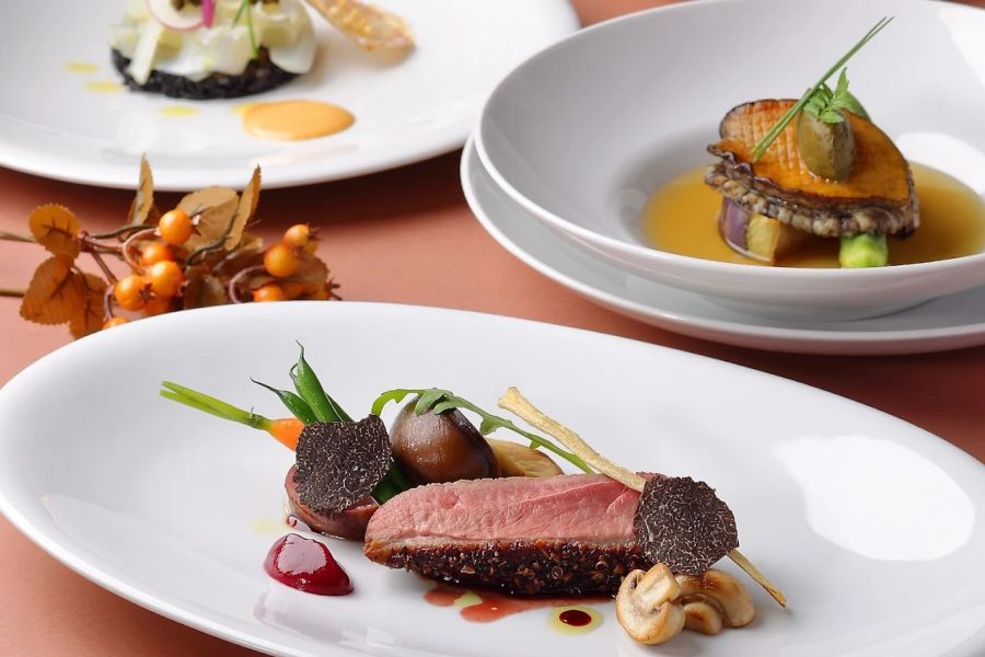 フレンチレストラン OZAWA（オリエンタルホテル広島内）