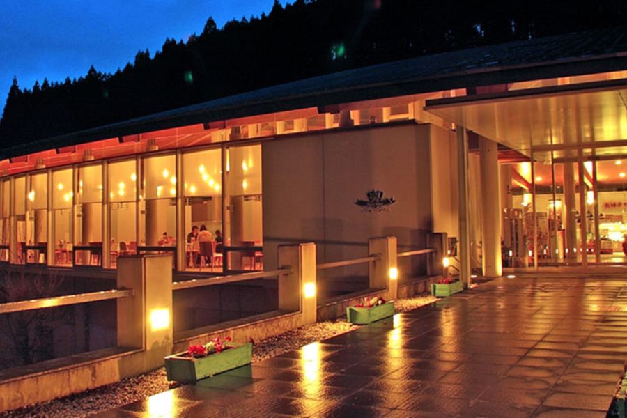 フォレストステーション波賀 東山温泉メイプルプラザ