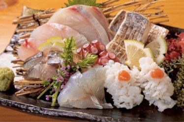 ごはんと酒菜 やま音