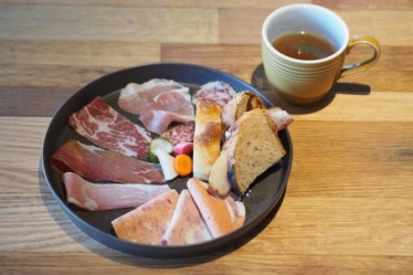 八郷蒸溜所ビジターセンター