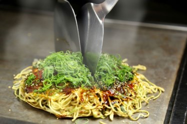 情熱鉄板! お好み焼き 川創本店