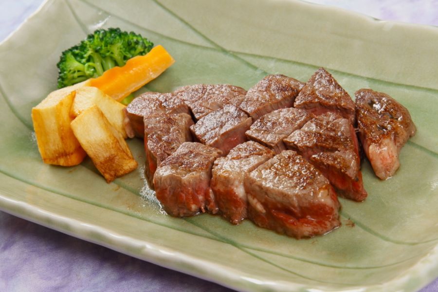 ステーキ 海鮮焼 かな