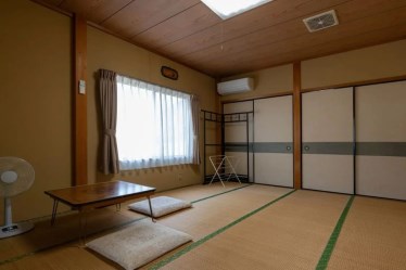 民宿 上出屋