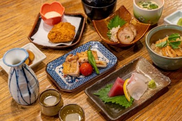 旬と肴と炙り 月あかり