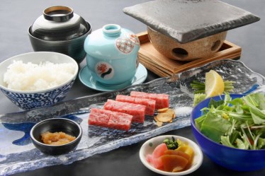 寿司・炭火割烹　厳遊庭