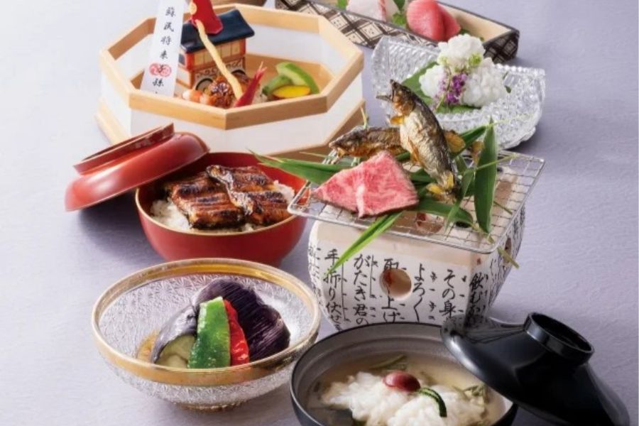 京懐石　美濃吉　烏丸四条店