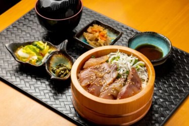 ウツギ酔賓店
