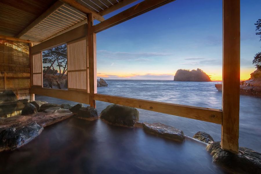 海辺のかくれ湯 清流