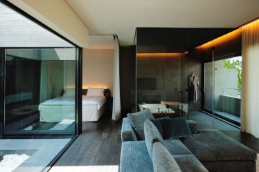 HOTEL 白林 HAKODATE