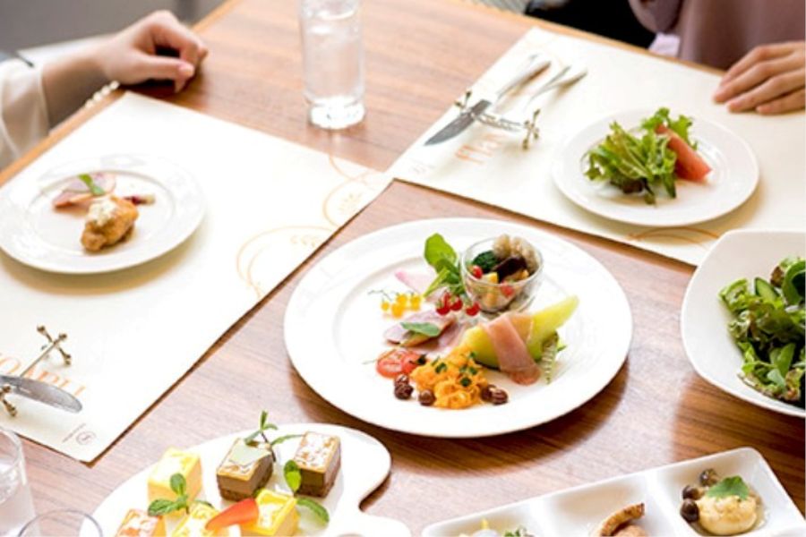 テラスレストラン ガーデンカフェ（神戸ベイシェラトン ホテル&タワーズ内）