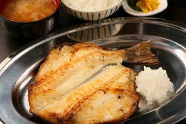炉ばた屋 鶴吉 出抜小路店