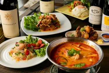 タイ料理 沸沙羅館