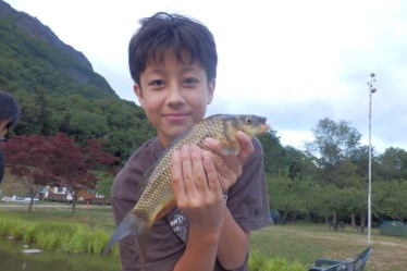 八剣山果樹園（釣り）