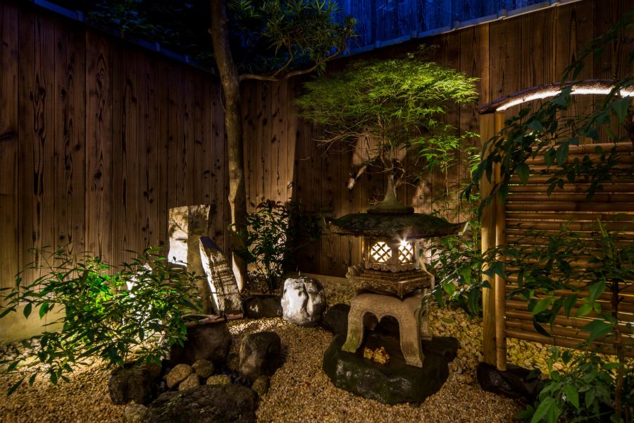 京いすけ百足屋町