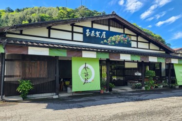 高原の宿　水芭蕉