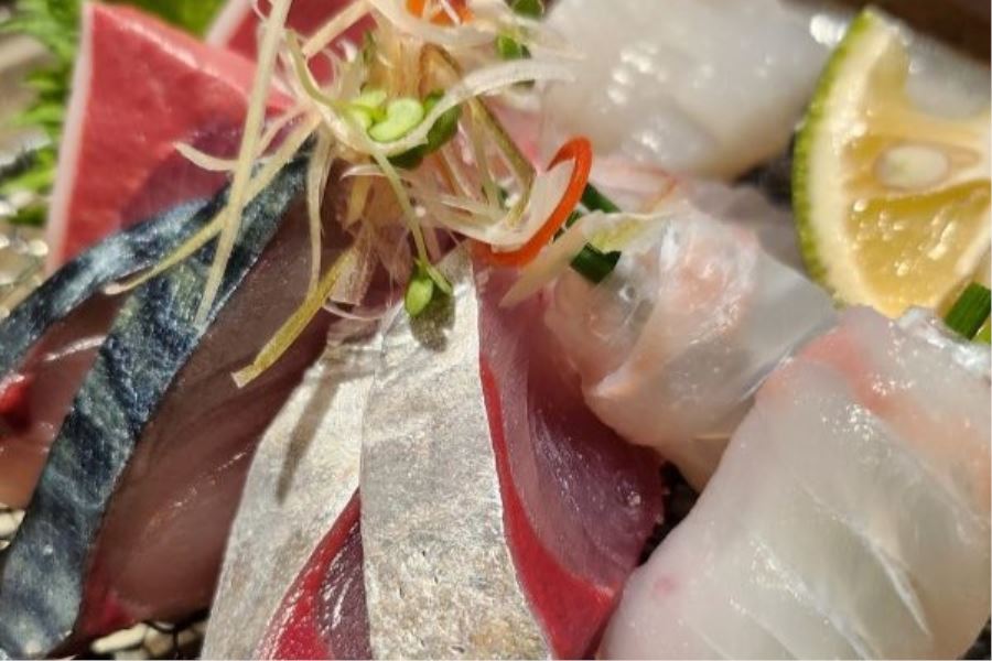 汐彩割烹よっちゃん