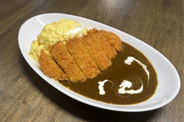 豚骨カレー長居公園MECHA