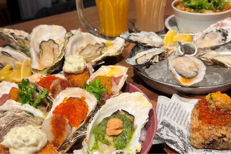ヤキガキヤ Oyster&Wine